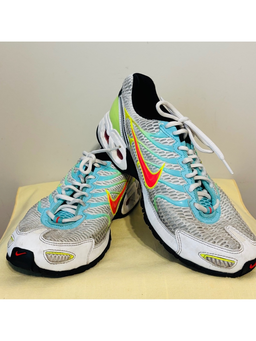 Nike Air Max Torch 4 Women Running Shoes Size 10
